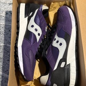 Saucony Shadow 5000 “BlackBerry”Black and Purple Athletic Shoes